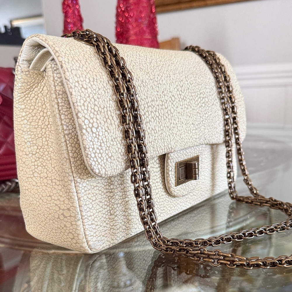 Rare Elegant Cream light yellow Shoulder Bag with Chain Strap